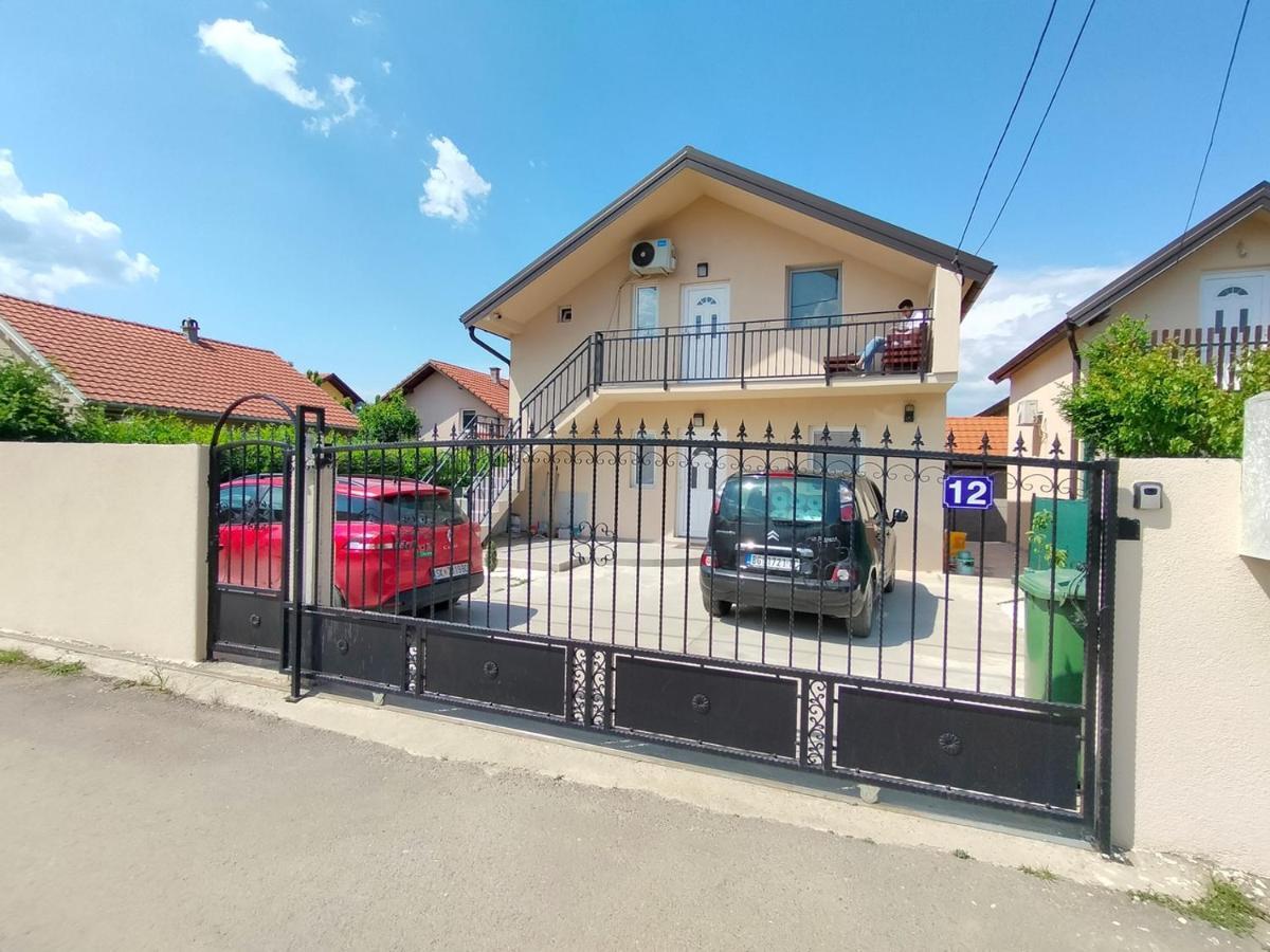 A1 - Airport Belgrade Apartment エクステリア 写真