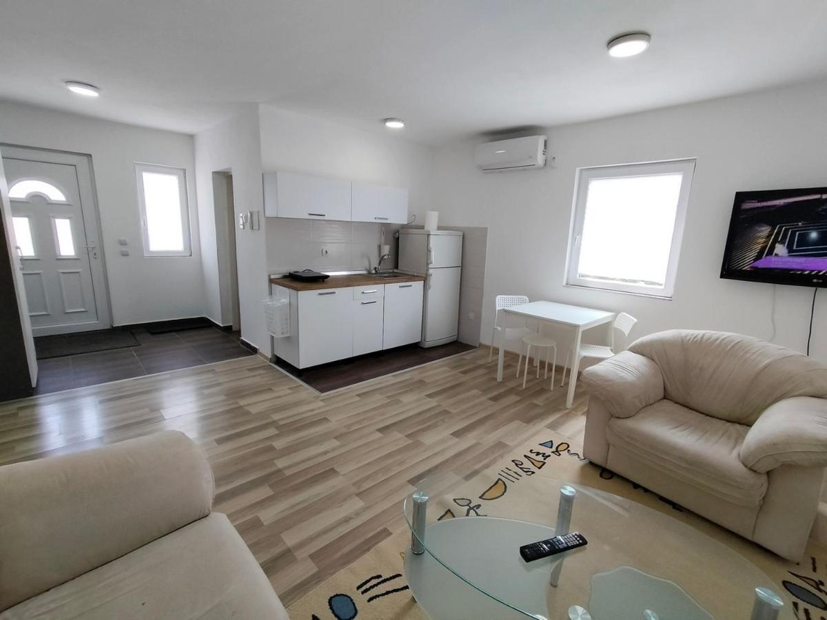 A1 - Airport Belgrade Apartment エクステリア 写真